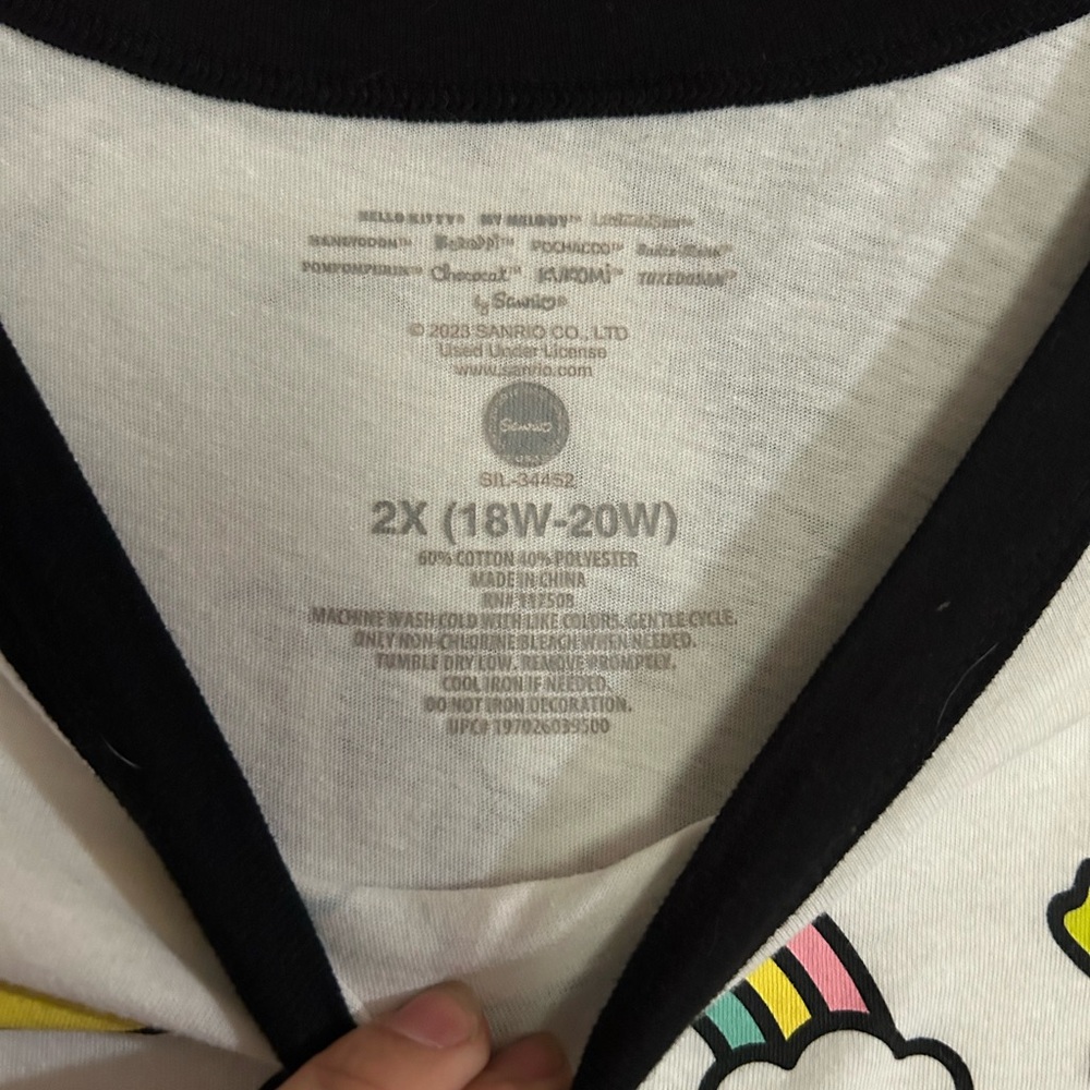 Sanrio Hello Kitty and Friends White Tee - Picture 2 of 2